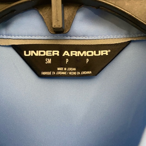 Under Armour Blue Dress Shirt Lightweight Short Sleeve - Picture 4 of 8